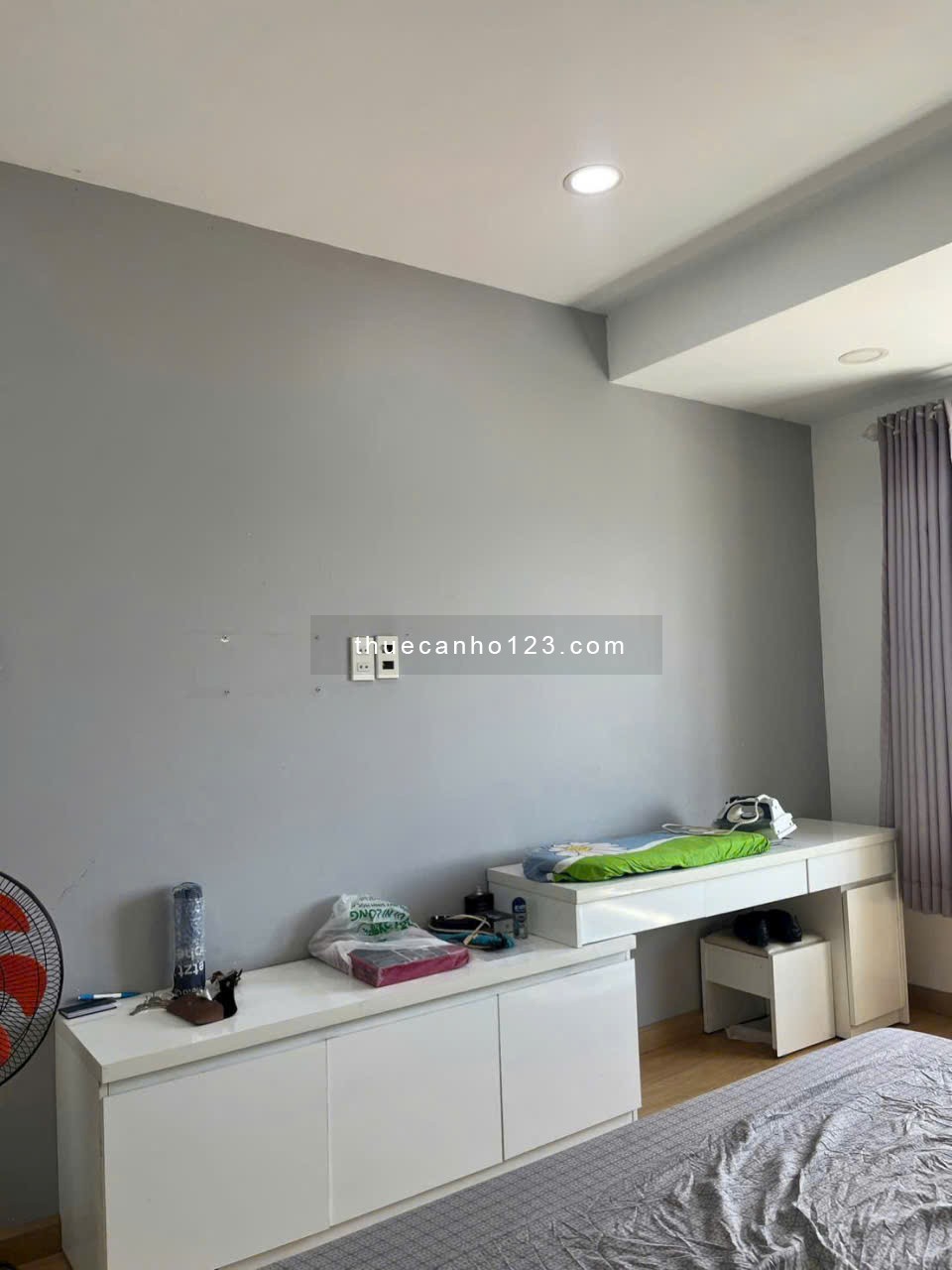 Chung cư Central Plaza, p3, Tân Bình: 50m2, 2p ngủ, 10.5tr/th