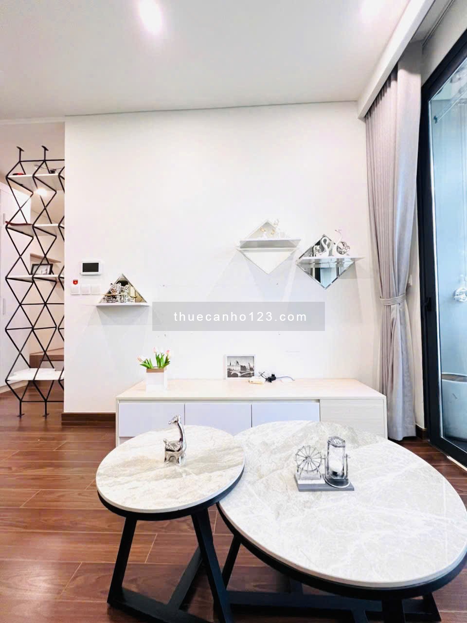 Cho thuê căn hộ mới tinh tòa The Canopy - Trung tâm Vinhomes Smart City