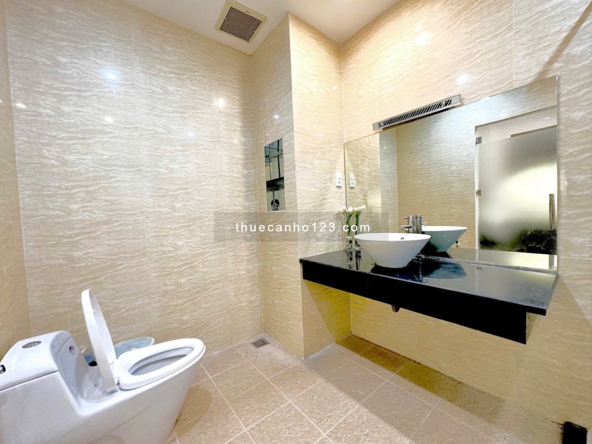 Căn hộ dạng 1PN cửa sổ view city, Full nội thất, bếp hút mùi, máy giặt riêng, đi lại Q1,3 dễ dàng