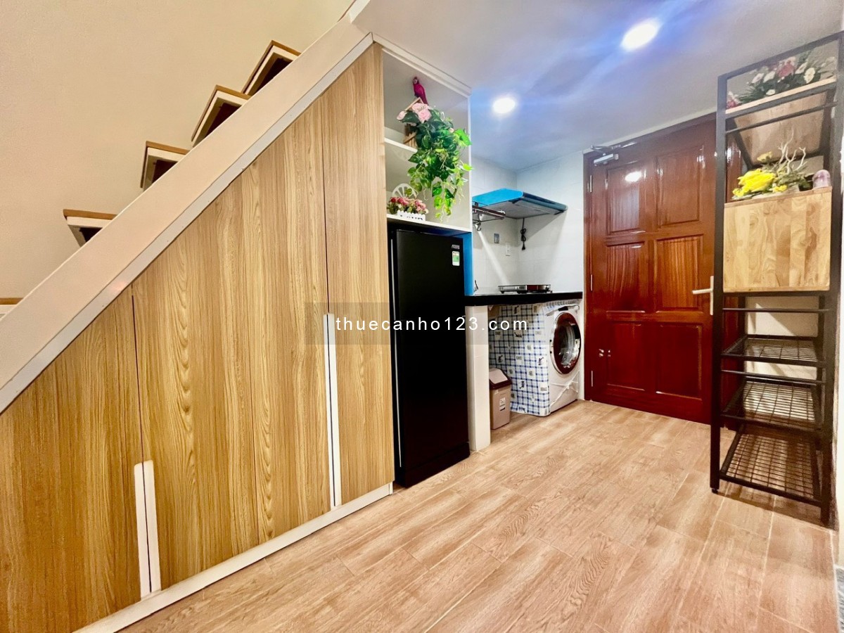 Căn hộ mini có gác - giếng trời siêu thoáng mát CMT8 Q.10 - Vào là ở ngay