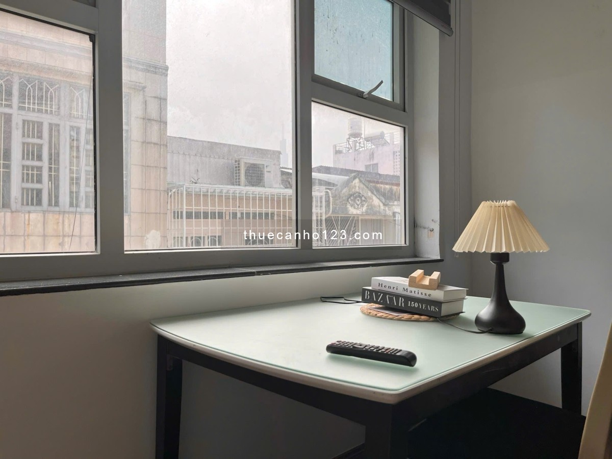 Căn hộ 1PN cửa sổ view city, Full nội thất, máy giặt riêng, bếp hút mùi, bàn làm việc, qua Q1 5phút