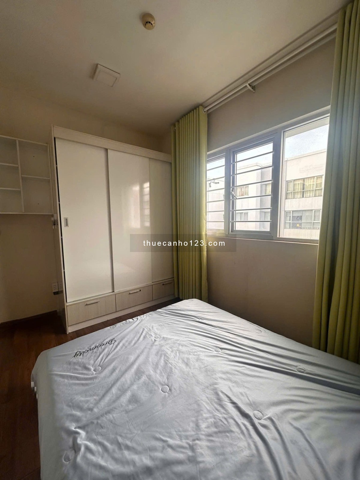 Splendor, Nguyễn Văn Dung, GV: 100m2, 3p ngủ, Nhà Trống, 10tr/th.