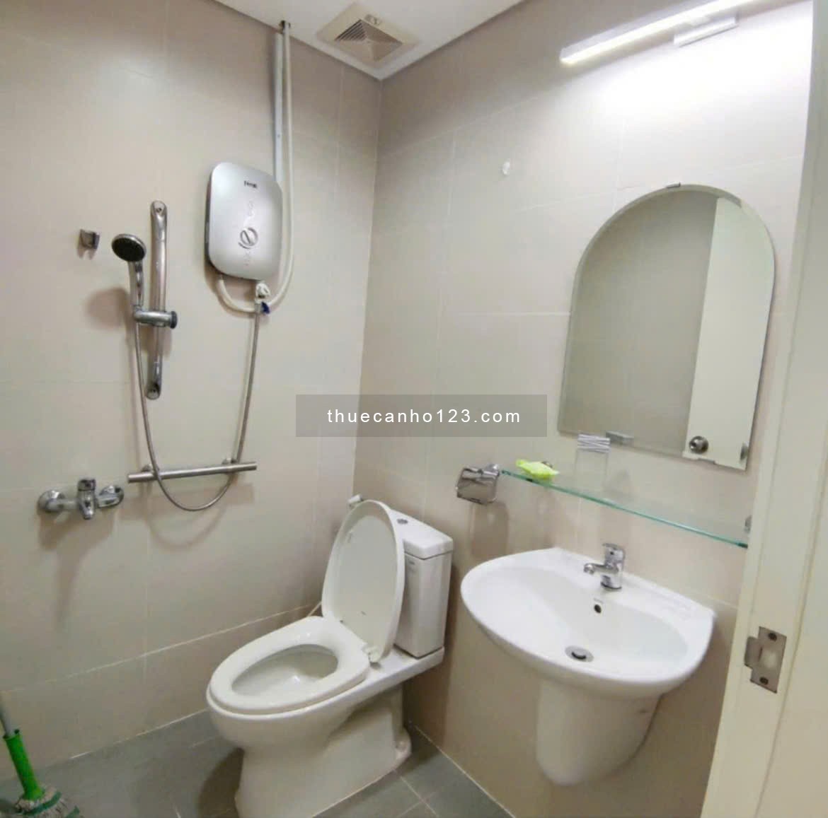 Chung cư Phúc Yên, Phan Huy Ích, P15, TB, 10tr, 2PN. Nội thất.