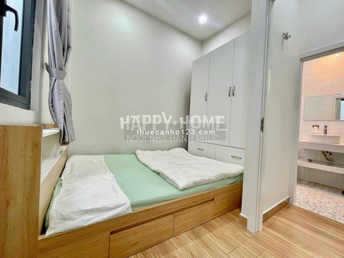 Cho thuê căn hộ 1 phòng ngủ – Máy giặt riêng, ban công – Quận 10 gần Vạn Hạnh Mall, Đại học UEH.