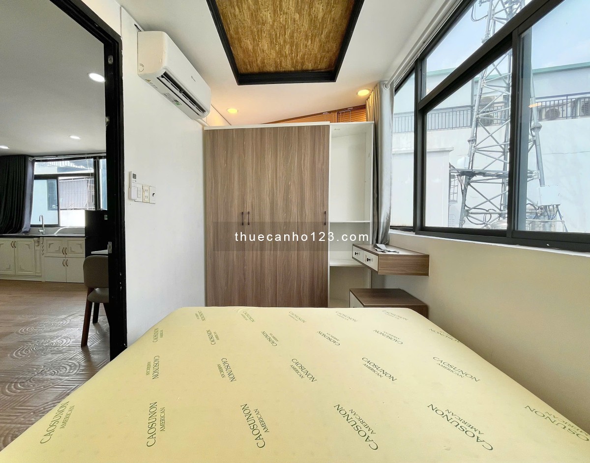 Căn hộ full nội thất, cửa sổ lớn, có máy giặt riêng ở Phan Đình Phùng, Phú Nhuận giáp Quận 1, Quận 3