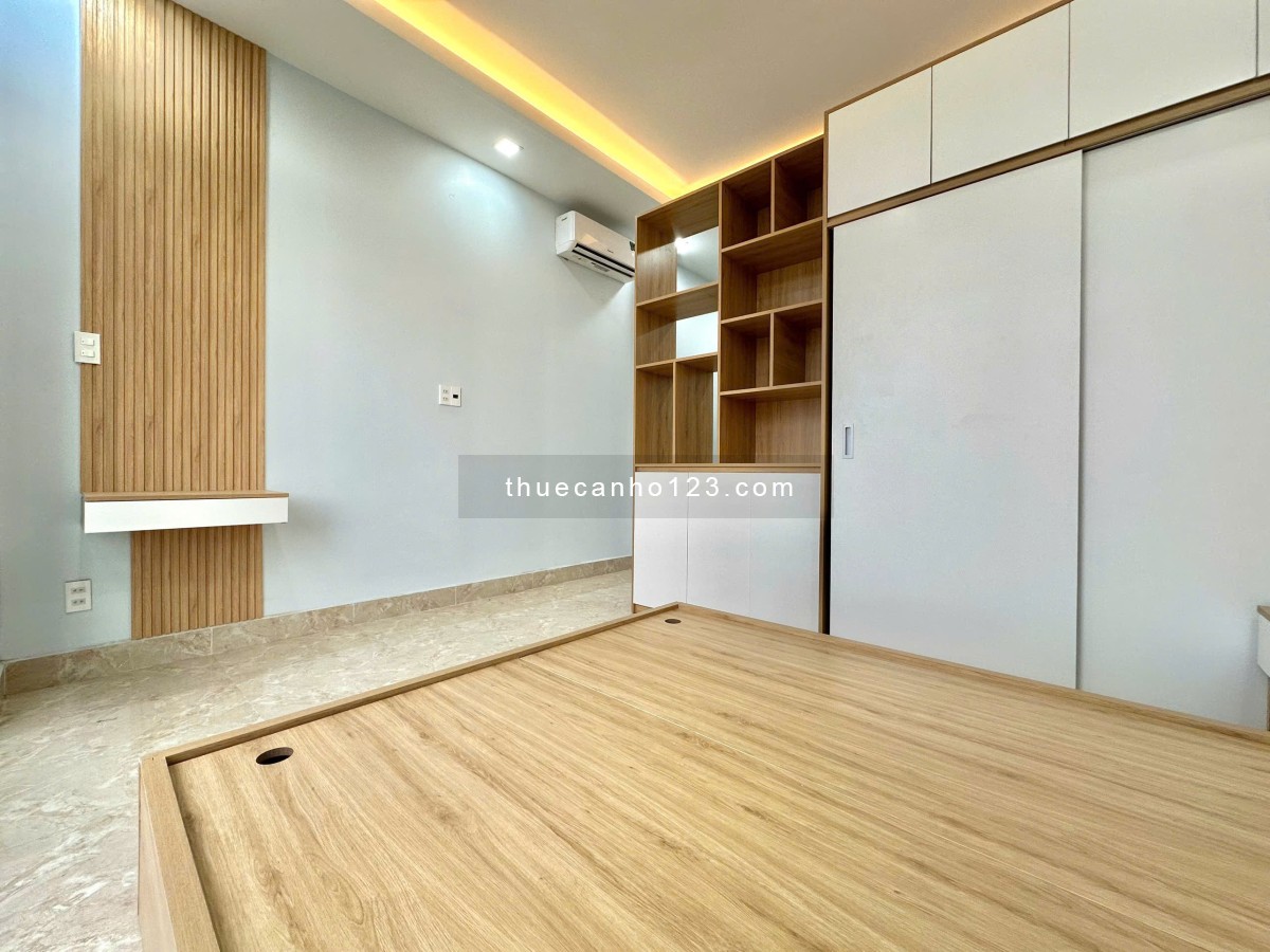 Căn hộ ngay ngã tư Hàng Xanh full nội thất, cửa sổ và ban công lớn ở Bình Thạnh giáp Quận 3, Quận 1