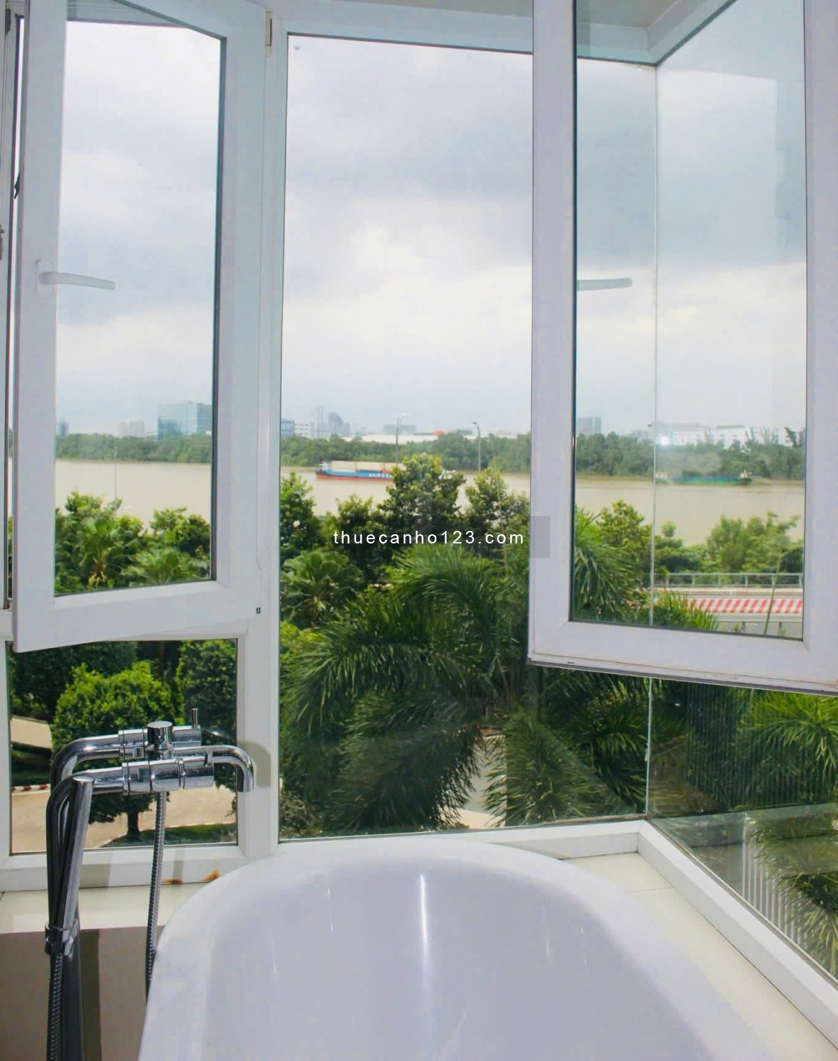 Cho thuê căn hộ cao cấp Đảo Kim Cương, Quận 2, view sông 112m²