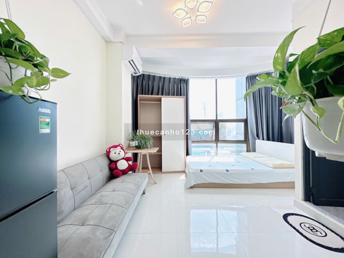 Căn hộ thoáng mát cùng cửa sổ đón nắng cực đẹp gần hàng xanh, đại học Giao Thông Vận Tải, Hutech.