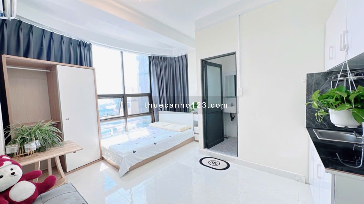 Căn hộ thoáng mát cùng cửa sổ đón nắng cực đẹp gần hàng xanh, đại học Giao Thông Vận Tải, Hutech.