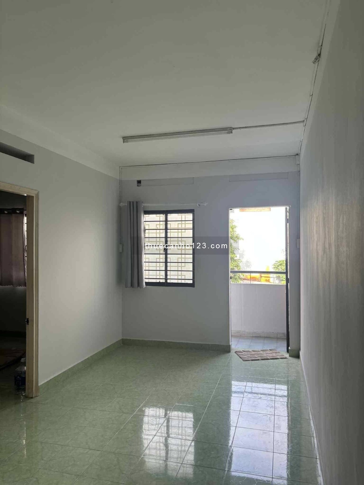 C/c 10A Trần Nhật Duật, Tân Định, Quận 1: 60m2, 2p ngủ 9.5tr/th