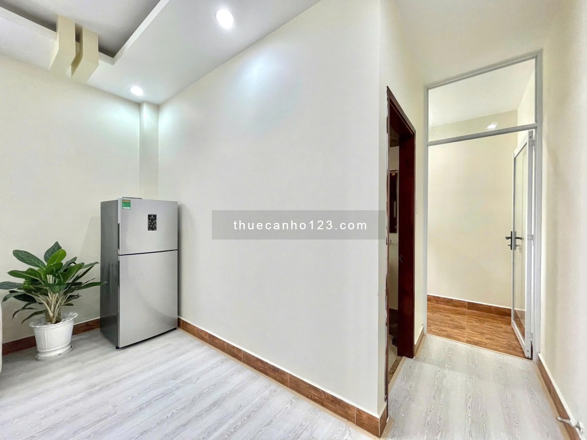 Căn hộ 1PN tách bếp, cửa sổ thoáng, nhiều ánh sáng tự nhiên, Full nội thất, máy giặt riêng, gần Q1,3