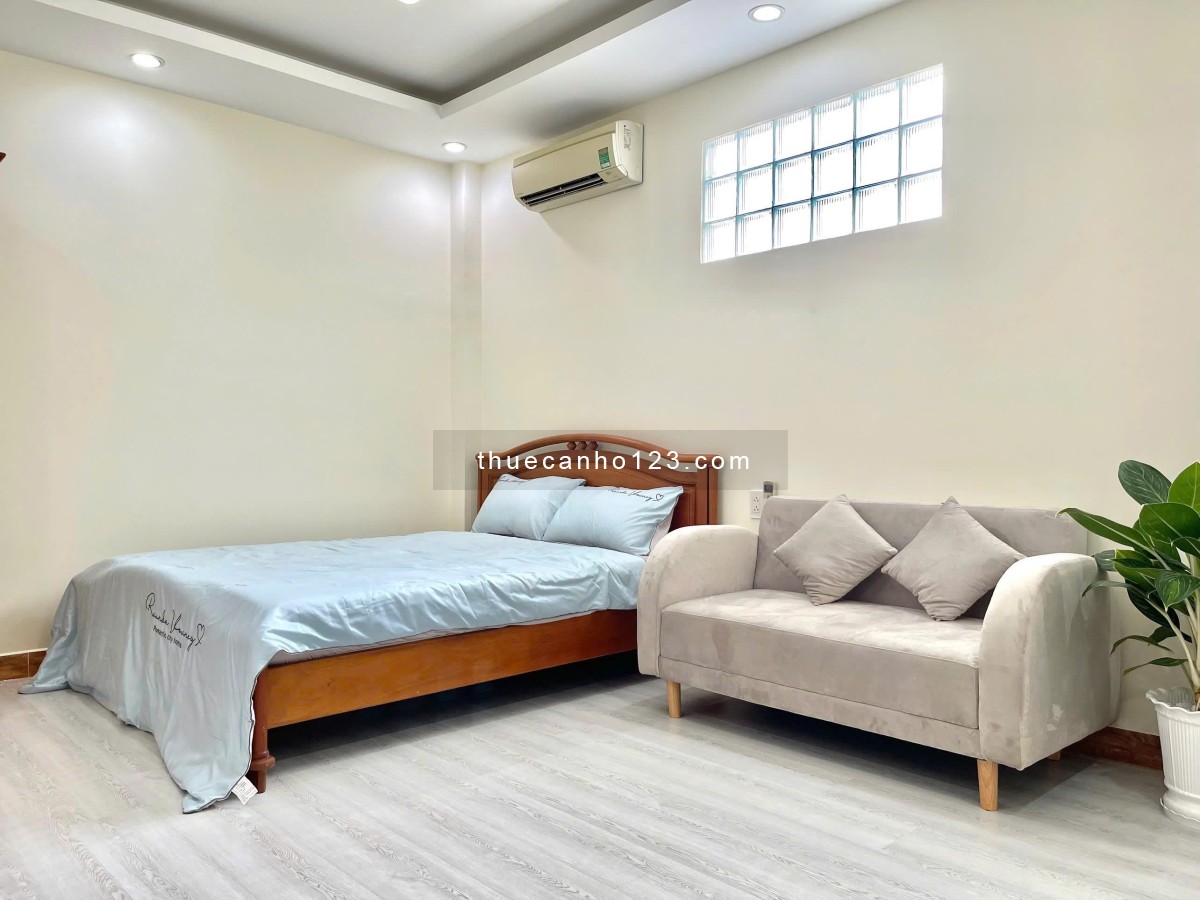Căn hộ 1PN tách bếp, ban công thoáng, Full nội thất, máy giặt riêng, gần Landmark, Trường Sa, Q1,3