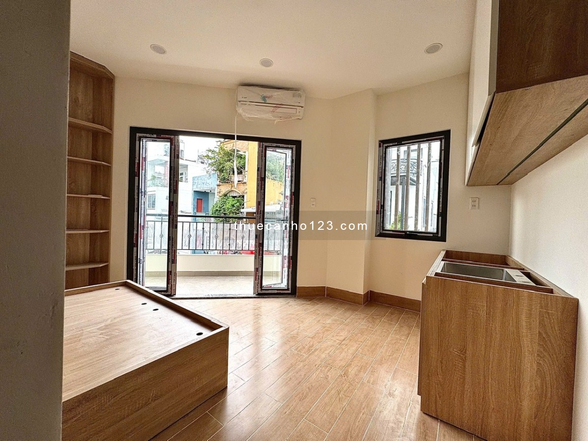 Studio mới tinh ban công lớn – full nội thất, máy giặt riêng