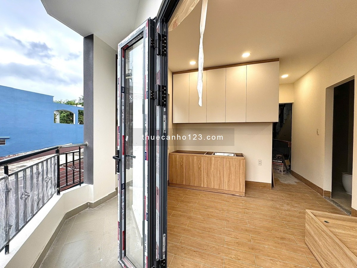 Studio mới tinh ban công lớn – full nội thất, máy giặt riêng
