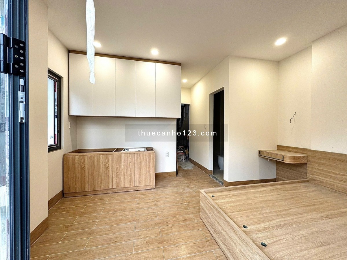 Studio mới tinh ban công lớn – full nội thất, máy giặt riêng