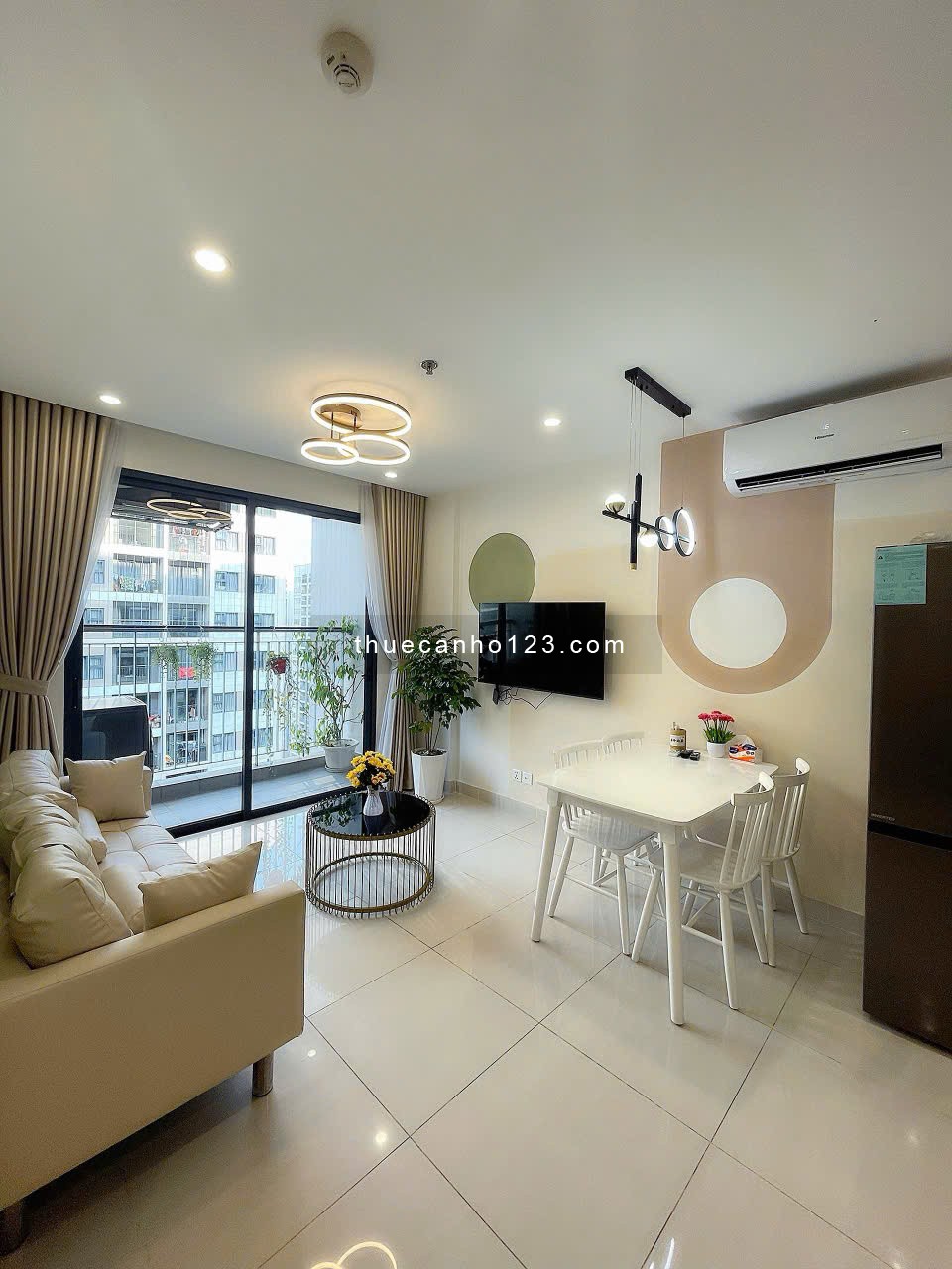 Cho thuê căn hộ 1PN+1, 43m² full nội thất, ban công Đông Nam Vinhomes Ocean Park, giá 6,5tr/tháng