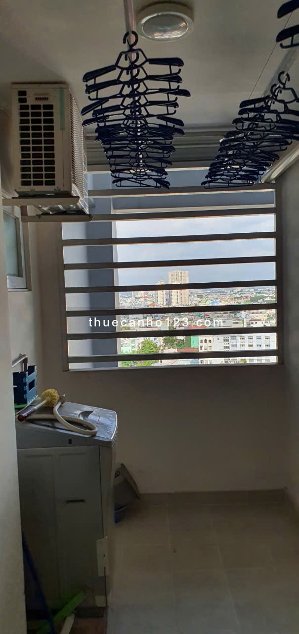 Cho thuê căn Hộ HIM LAM - Chợ Lớn Quận 6, 102m2, 2pn 2wc, Full Nt, giá 14tr, Lh 0933481089