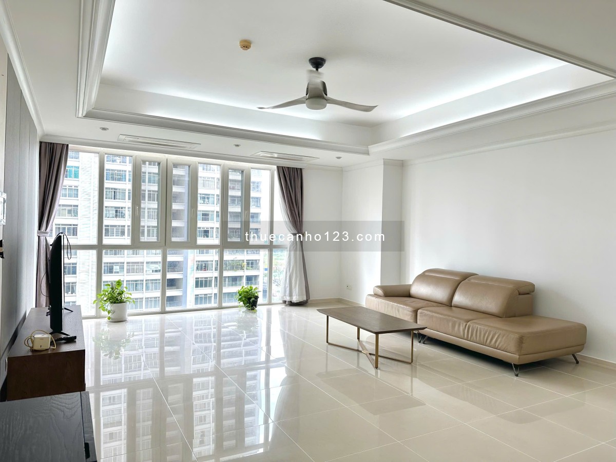 Thuê CHCC Imperia Q2, (131m², 3PN giá 27 tr/th) đặc biệt free xe hơi + xe máy, view thoáng mát
