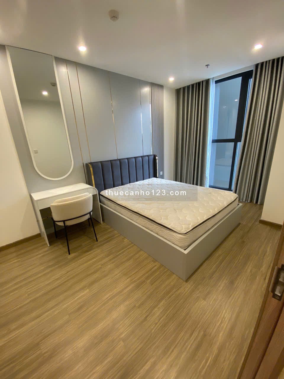 Cho thuê lâu dài 1N+ giá 10 triệu full đồ - Tòa The Canopy (Vinhomes Smart City)