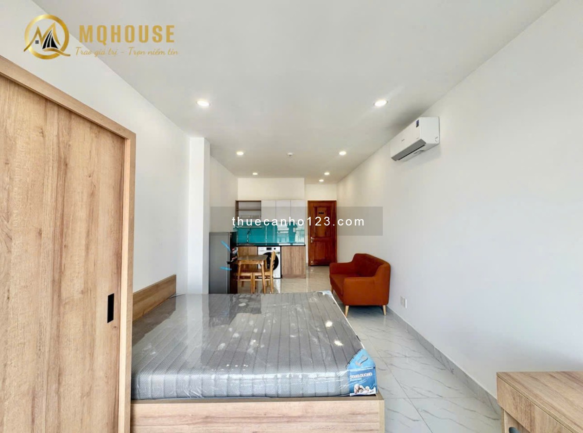 Cho thuê căn hộ studio, ban công - Máy giặt, sấy, gần Phan Đăng Lưu