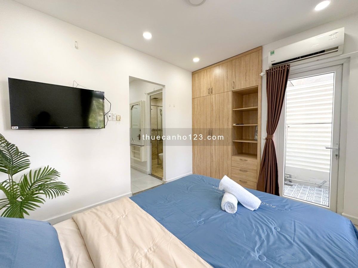 Căn Hộ Bờ Kè Hoàng Sa Quận 1_Thang máy_Hầm xe_Balcony View Sông_Full Nội Thât_Vòng Xoay Điện Biên Ph