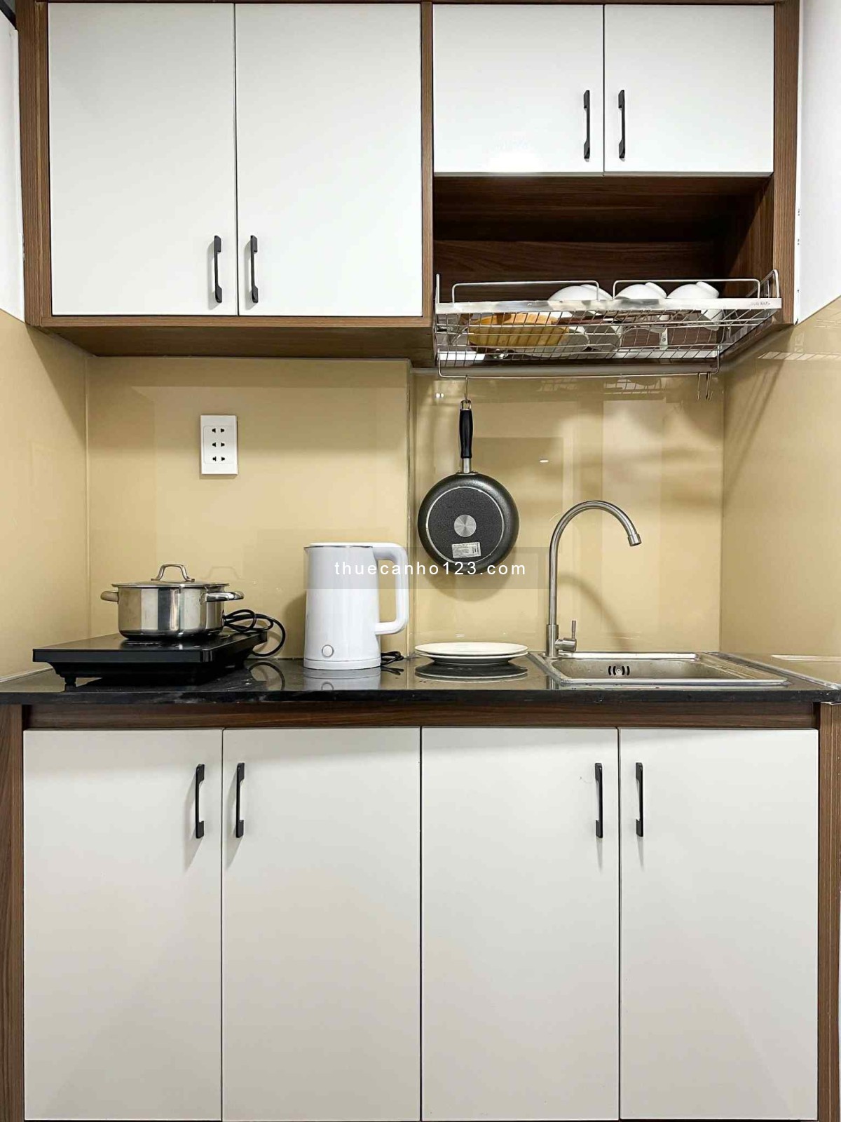 Căn hộ Studio quận 5 - Tách bếp - Full nội thất -