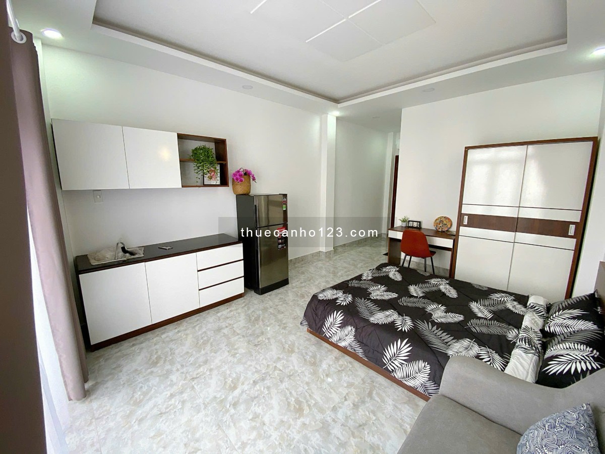 Căn hộ full nội thất, ban công gần Phạm Văn Đồng