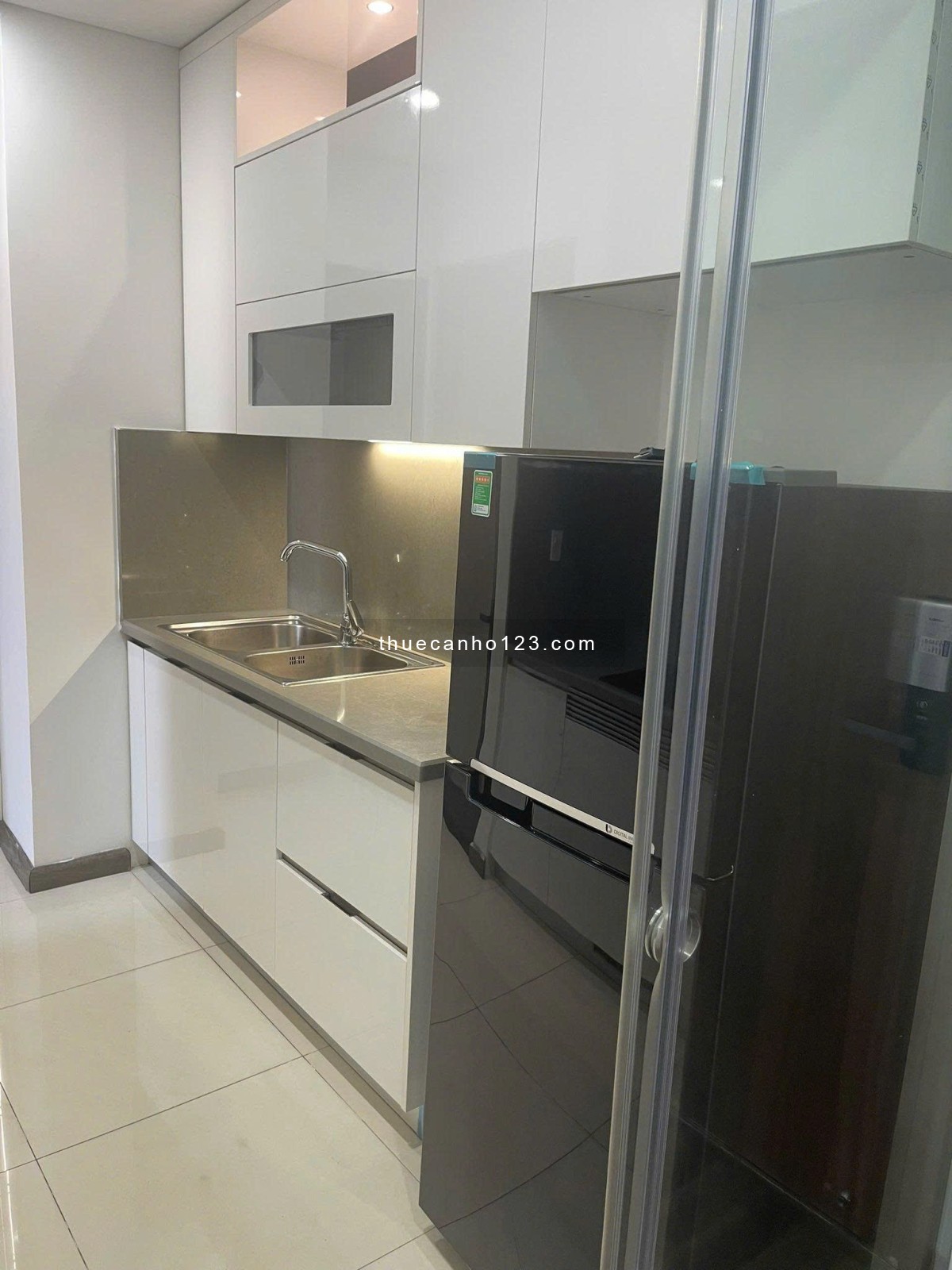 Cao ốc Phú NHuận, 20 Hoàng Minh Giám, Phú Nhuận: 85m2, 2p ngủ,Nt, 13tr/th