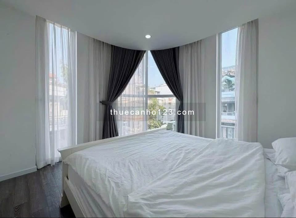 Căn hộ 1 phòng ngủ có ban công thoáng, tràn ngập ánh sáng tự nhiên, gần ga Metro Thảo Điền và cầu SG