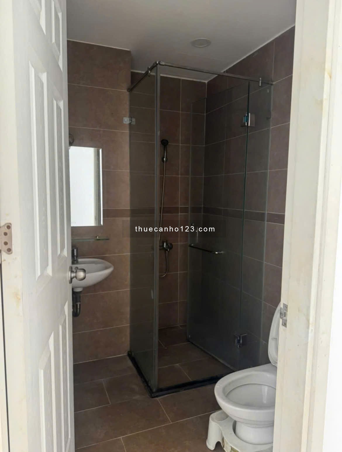 Chung cư Phúc Yên, Phan Huy Ích, P15, TB, 80m2, 2PN, 9tr/tháng.