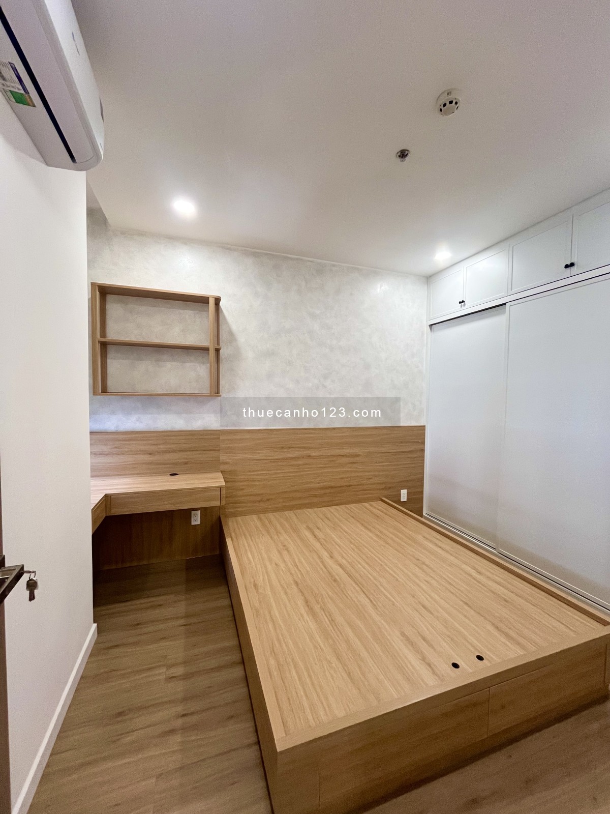 Căn hộ 2PN full nội thất sang xịn, mới 100%, decor chuẩn gu, chỉ 9 triệu/tháng. LH 0917 999 515