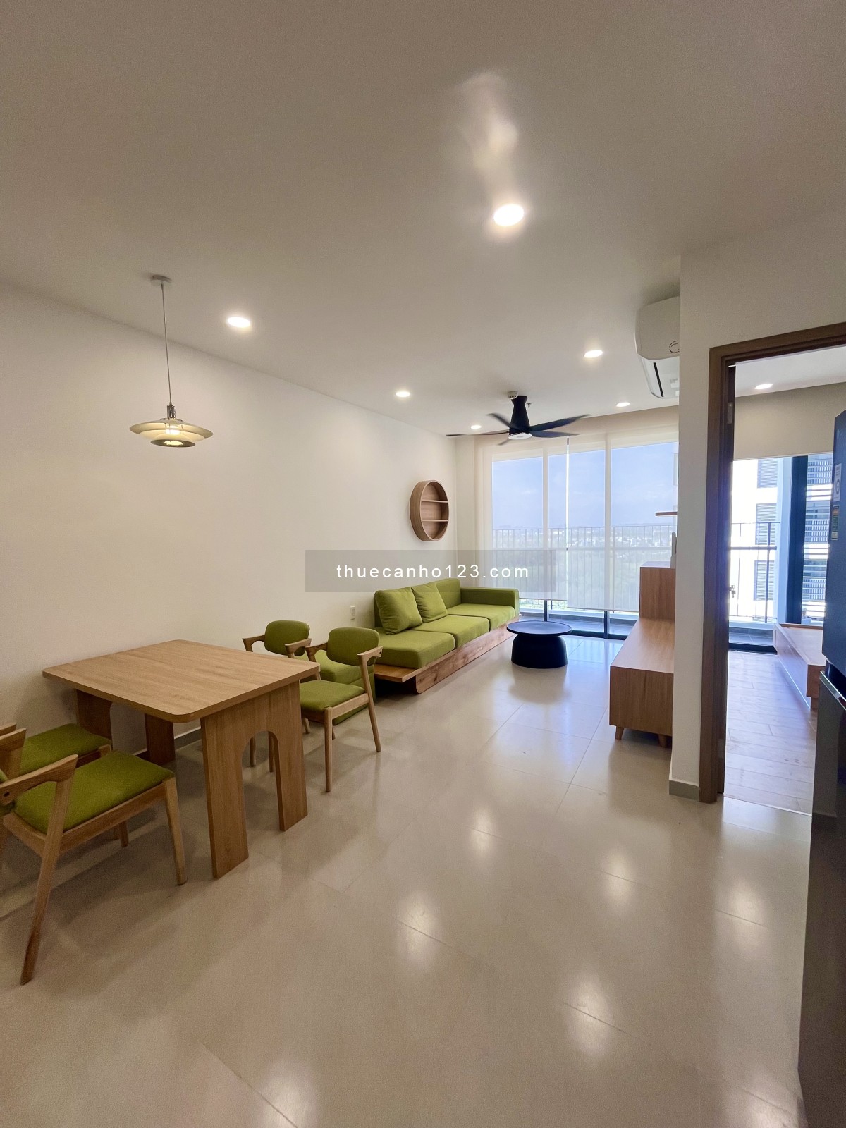 Căn hộ 2PN full nội thất sang xịn, mới 100%, decor chuẩn gu, chỉ 9 triệu/tháng. LH 0917 999 515