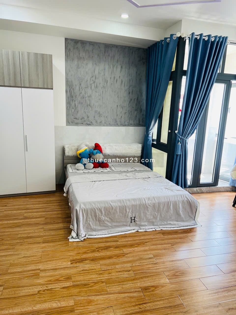 Cho thuê căn hộ Studio Ban công Q4 gần cầu Kênh Tẻ, ĐH Luật, ĐH Nguyễn Tất Thành, cầu Khánh Hội