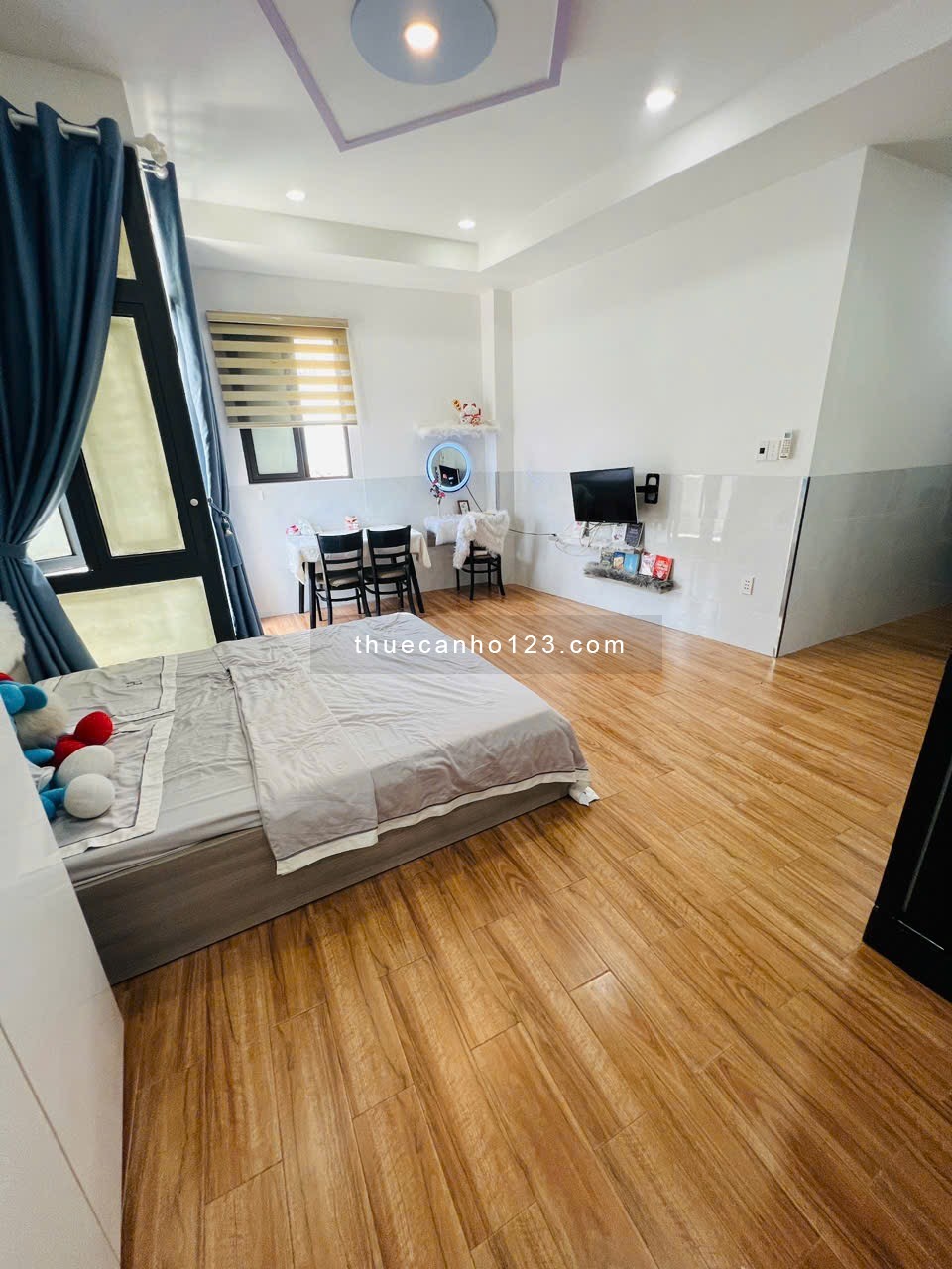 Cho thuê căn hộ Studio Ban công Q4 gần cầu Kênh Tẻ, ĐH Luật, ĐH Nguyễn Tất Thành, cầu Khánh Hội