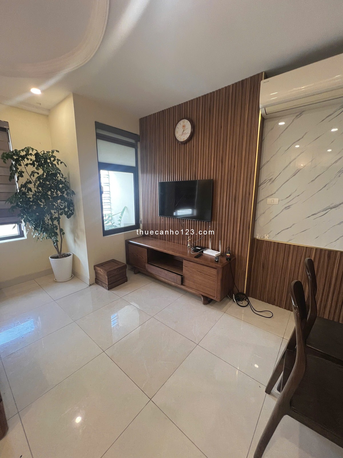 CC 2PN, 2WC, 80m2 tại Liễu Giai Tower, cho thuê 19 triệu