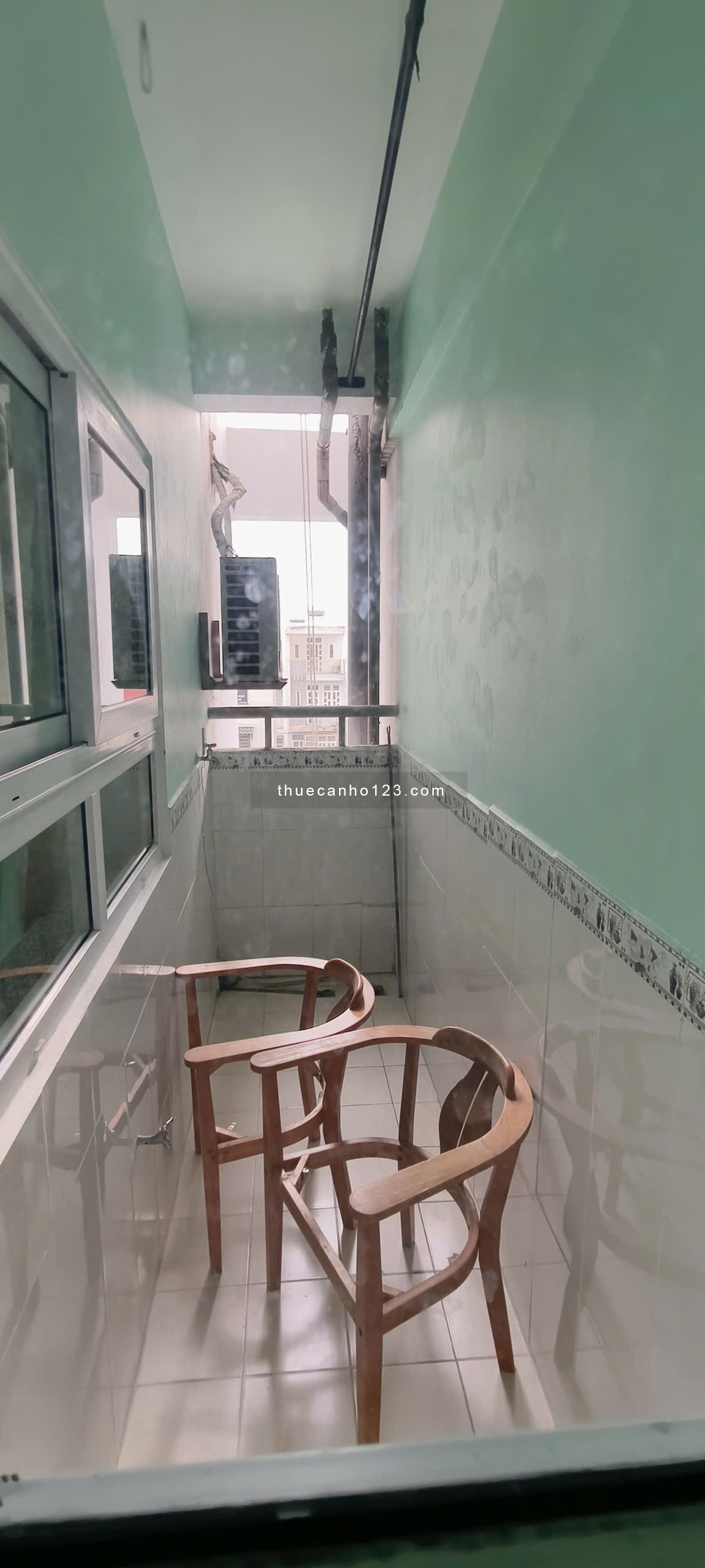 Cho Thuê căn hộ 60 m2 - 2 phòng ngủ - Nội thất cơ bản