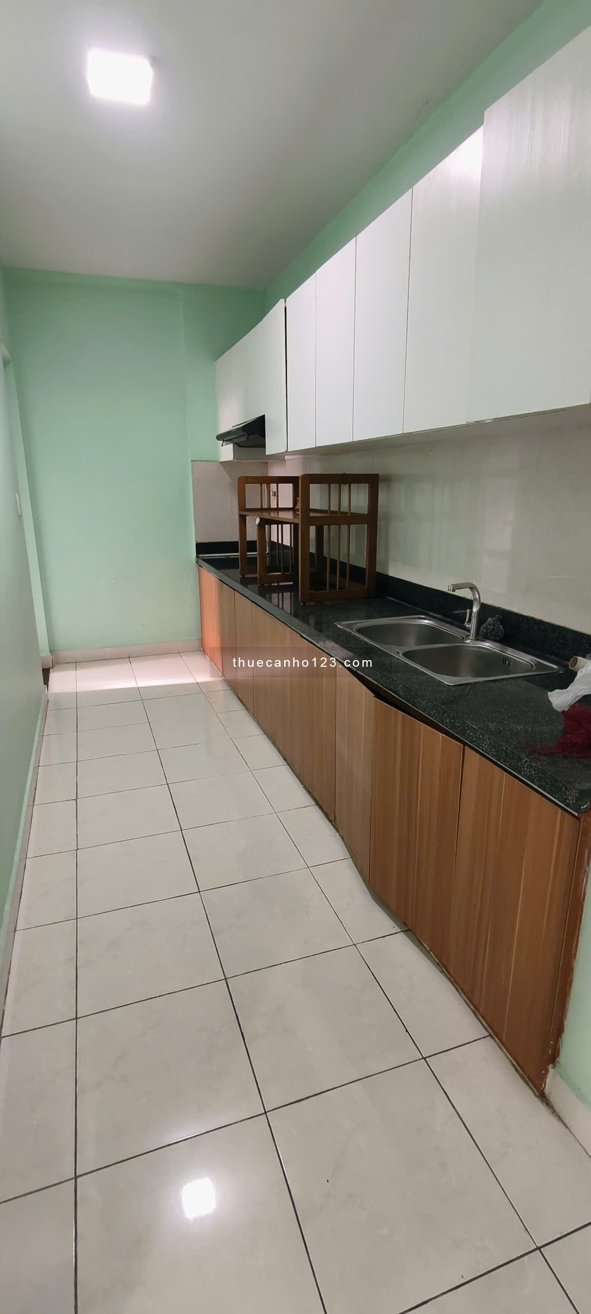 Cho Thuê căn hộ 60 m2 - 2 phòng ngủ - Nội thất cơ bản