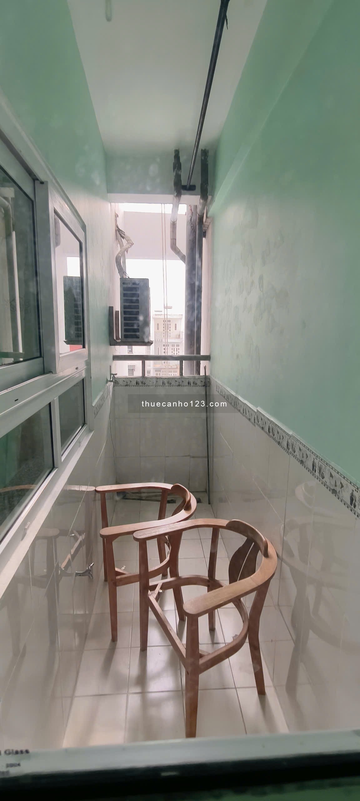 Cho Thuê căn hộ 60 m2 - 2 phòng ngủ - Nội thất cơ bản