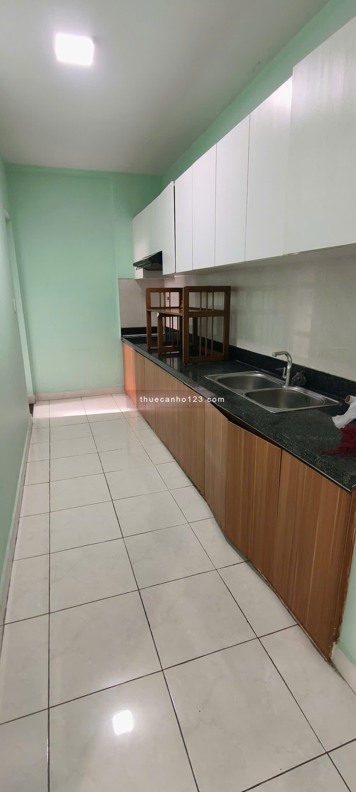 Cho Thuê căn hộ 60 m2 - 2 phòng ngủ - Nội thất cơ bản