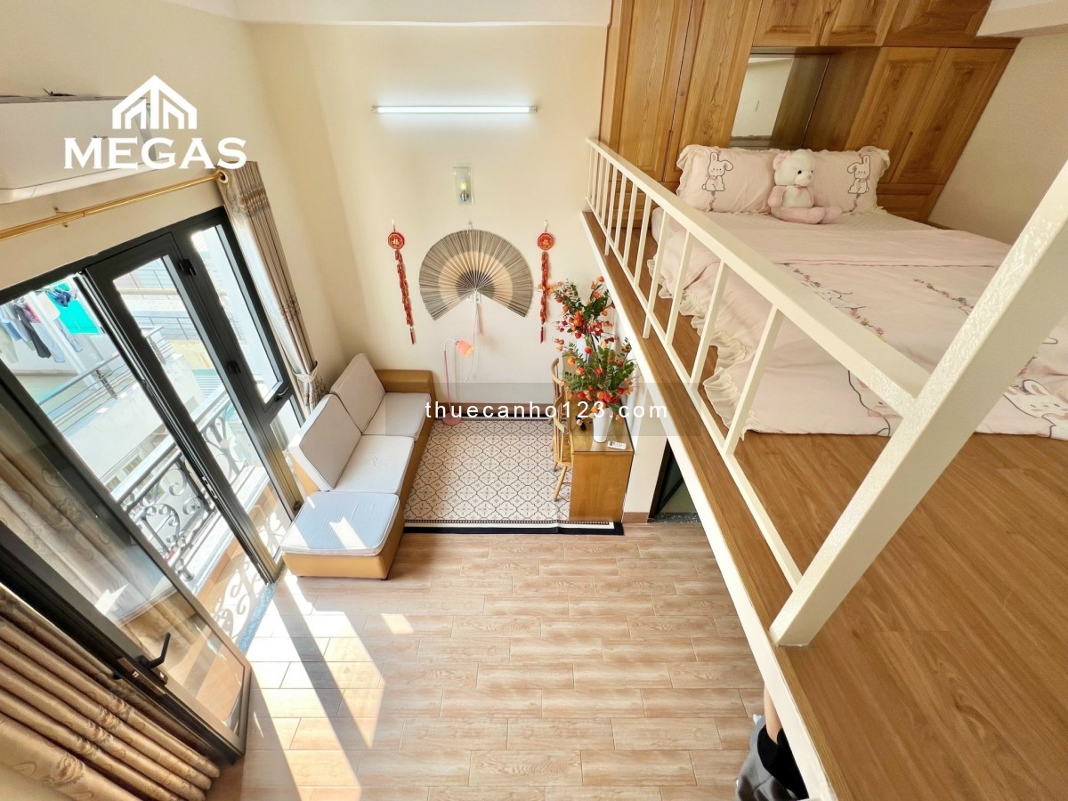 Cho Thuê Căn Hộ Luxury - 2 Không Gian Ngủ - Gần Vòng Xoay Dân Chủ