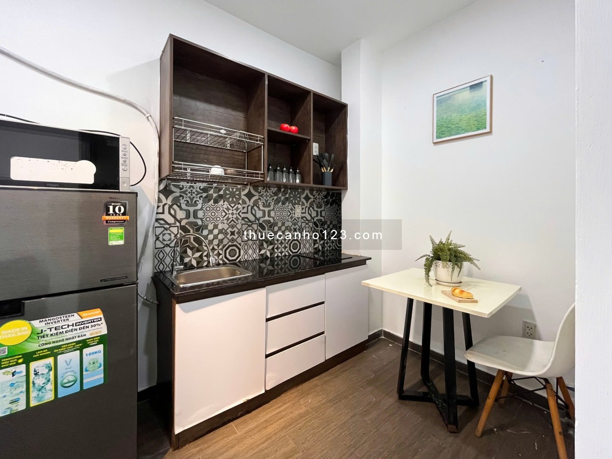  Căn hộ dịch vụ 1PN, 1PK, ban công tách bếp xịn xò ngay trung tâm quận 1