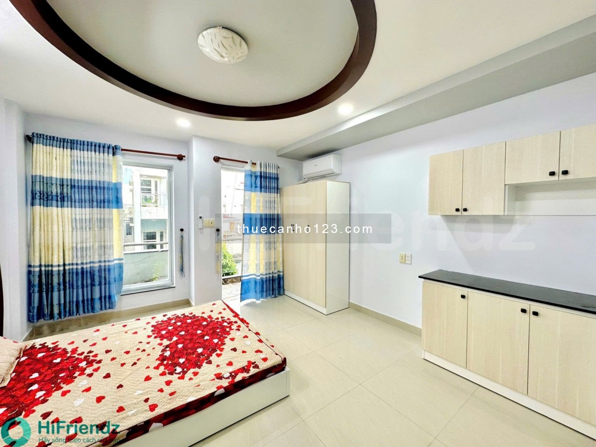 Phòng Studio Ban Công Cửa Sổ Trời Gần Công Trường Dân Chủ Quận 10