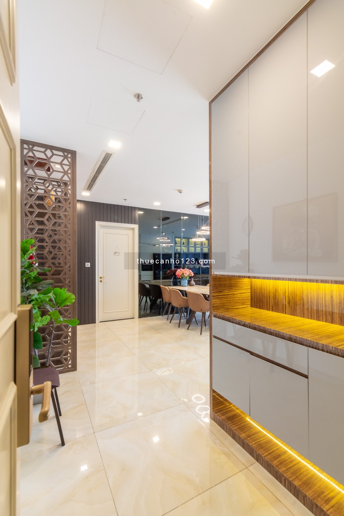 3PN VINHOMES GOLDEN RIVER VIEW SÔNG CHỈ 45 TRIỆU/THÁNG | CAM KẾT HÌNH THẬT - GIÁ THẬT | 0888214114