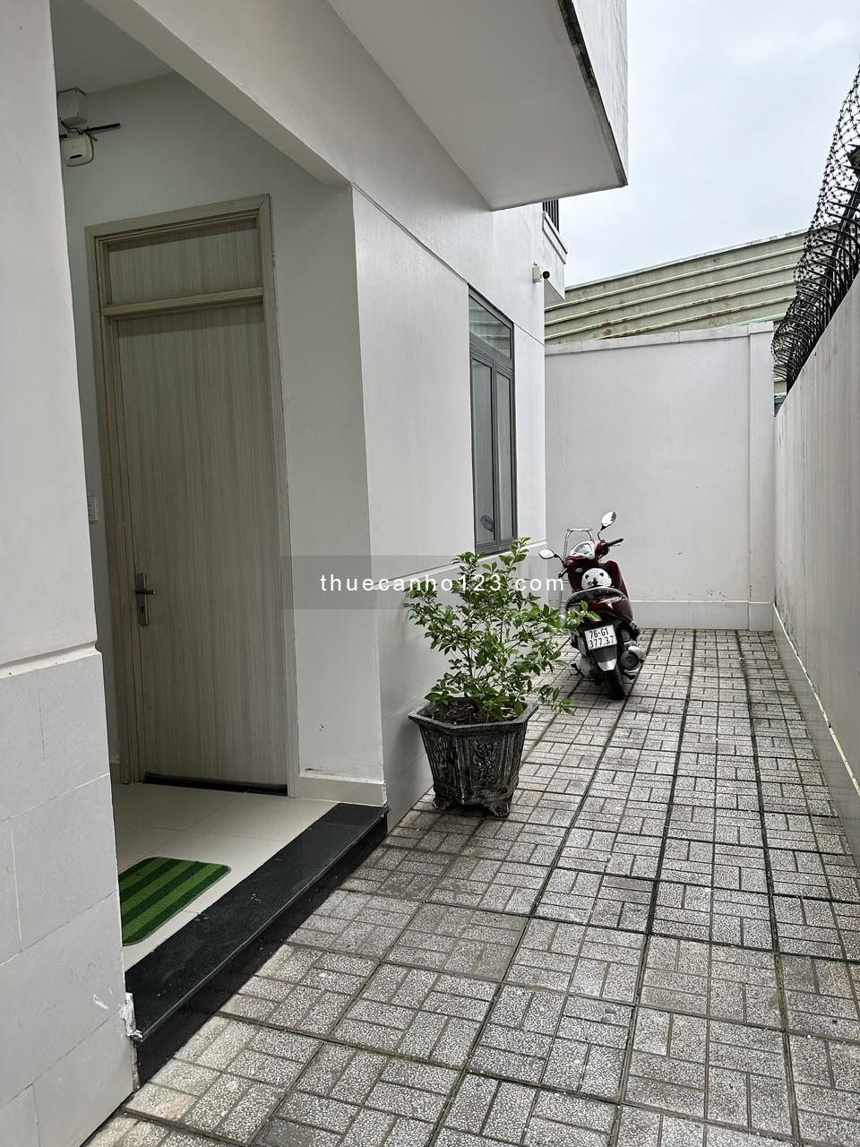 Cho thuê CHDV có ban công Khu Tanimex - 215Tô Ký - từ 3,85 tr/th ( gần ĐH Huflit, PM Quang Trung )