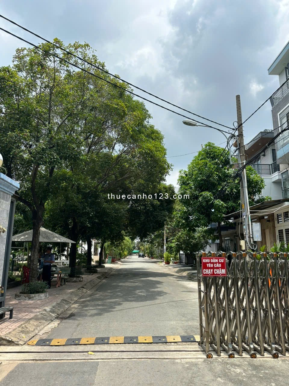 Cho thuê CHDV có ban công Khu Tanimex - 215Tô Ký - từ 3,85 tr/th ( gần ĐH Huflit, PM Quang Trung )