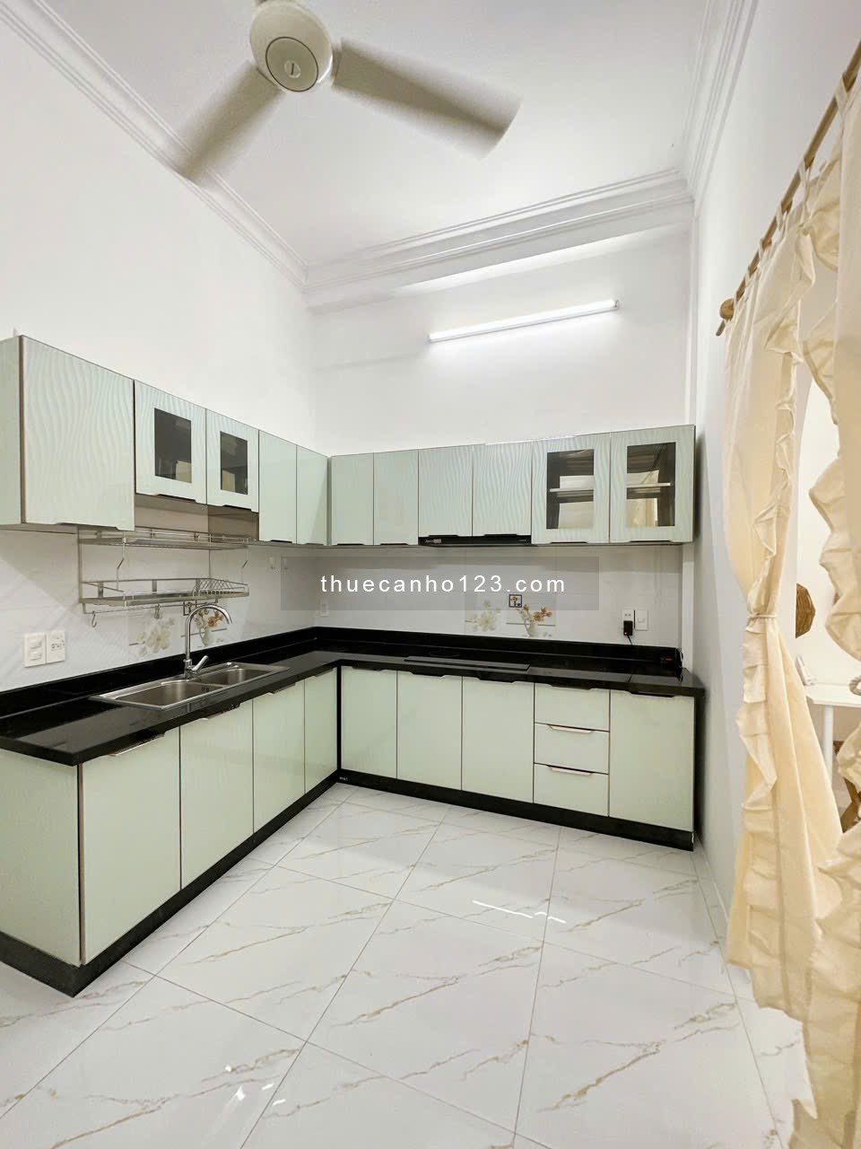 Cho Thuê Phòng 1PN Tách Bếp, Có Chỗ Để Xe Riêng, Gần Công Viên Gia Định, Sân Bay Tân Sơn Nhất