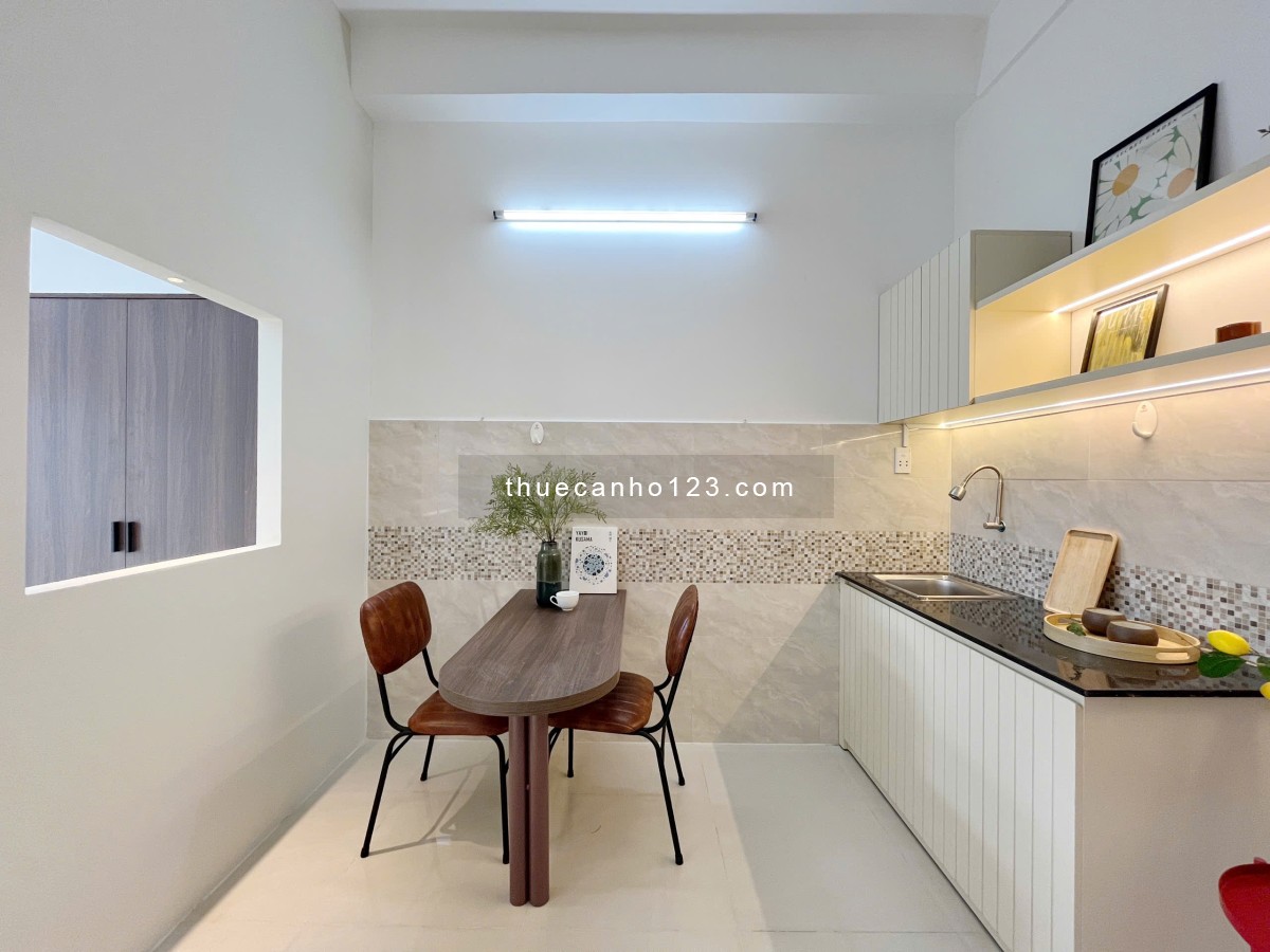 Căn Hộ 1 Phòng Ngủ Full Nội Thất, Ban Công Đón Nắng Hoàng Hoa Thám Gần Chợ Bà Chiểu - LH 0334998413