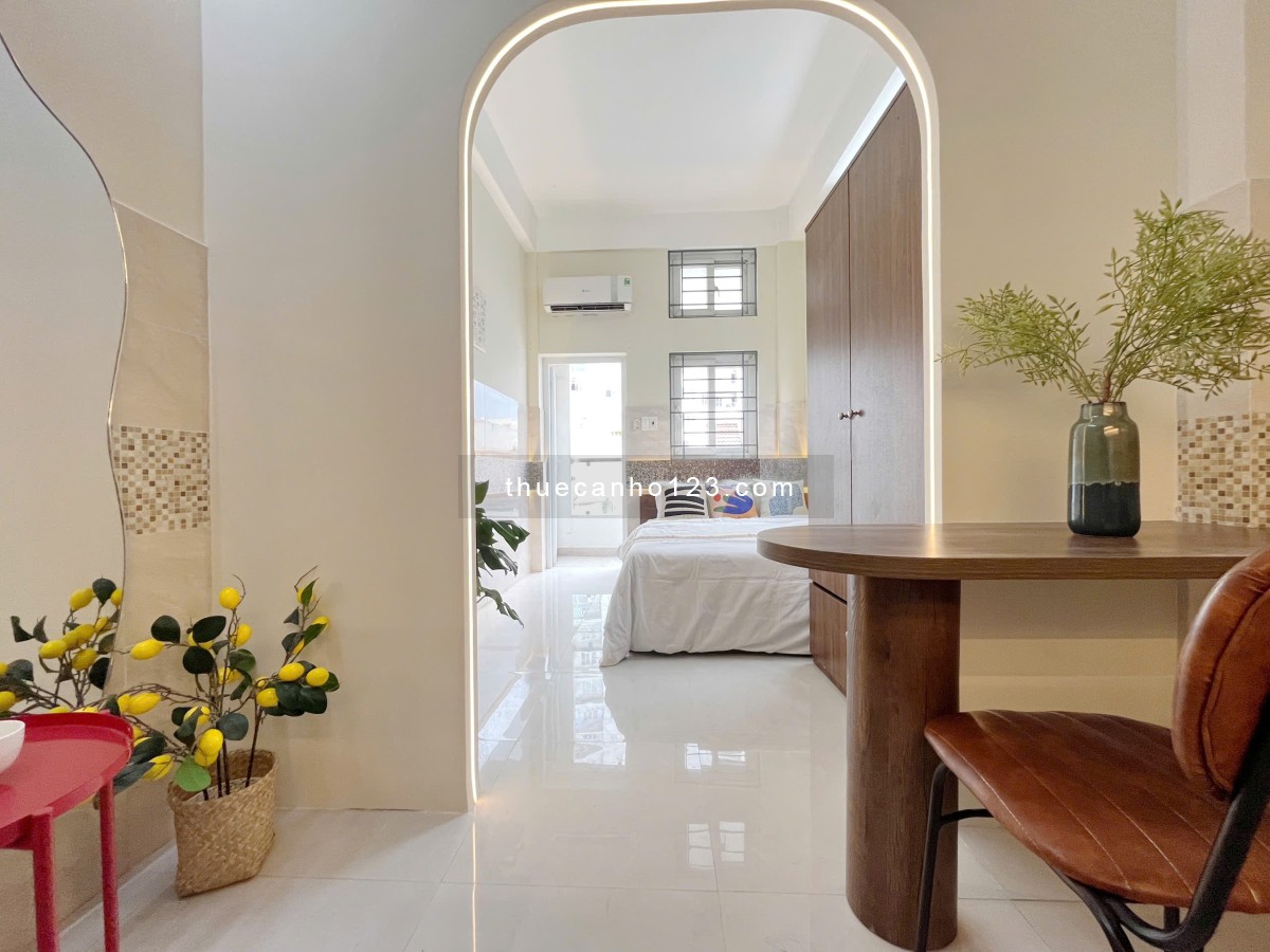 Căn Hộ 1 Phòng Ngủ Full Nội Thất, Ban Công Đón Nắng Hoàng Hoa Thám Gần Chợ Bà Chiểu - LH 0334998413