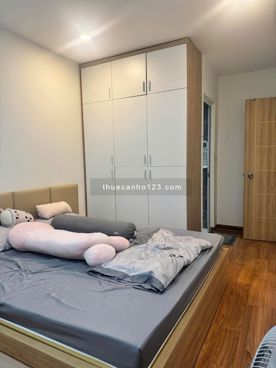 Chung cư Thuỷ Lợi, Nguyễn Xí, BT: 90m2, 3pn, 2wc, full nt 16tr/th