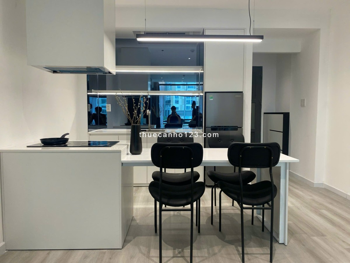 Căn hộ studio full nội thất luxury view kính trực diện Landmark 81 nằm trên trục đường trung tâm SG